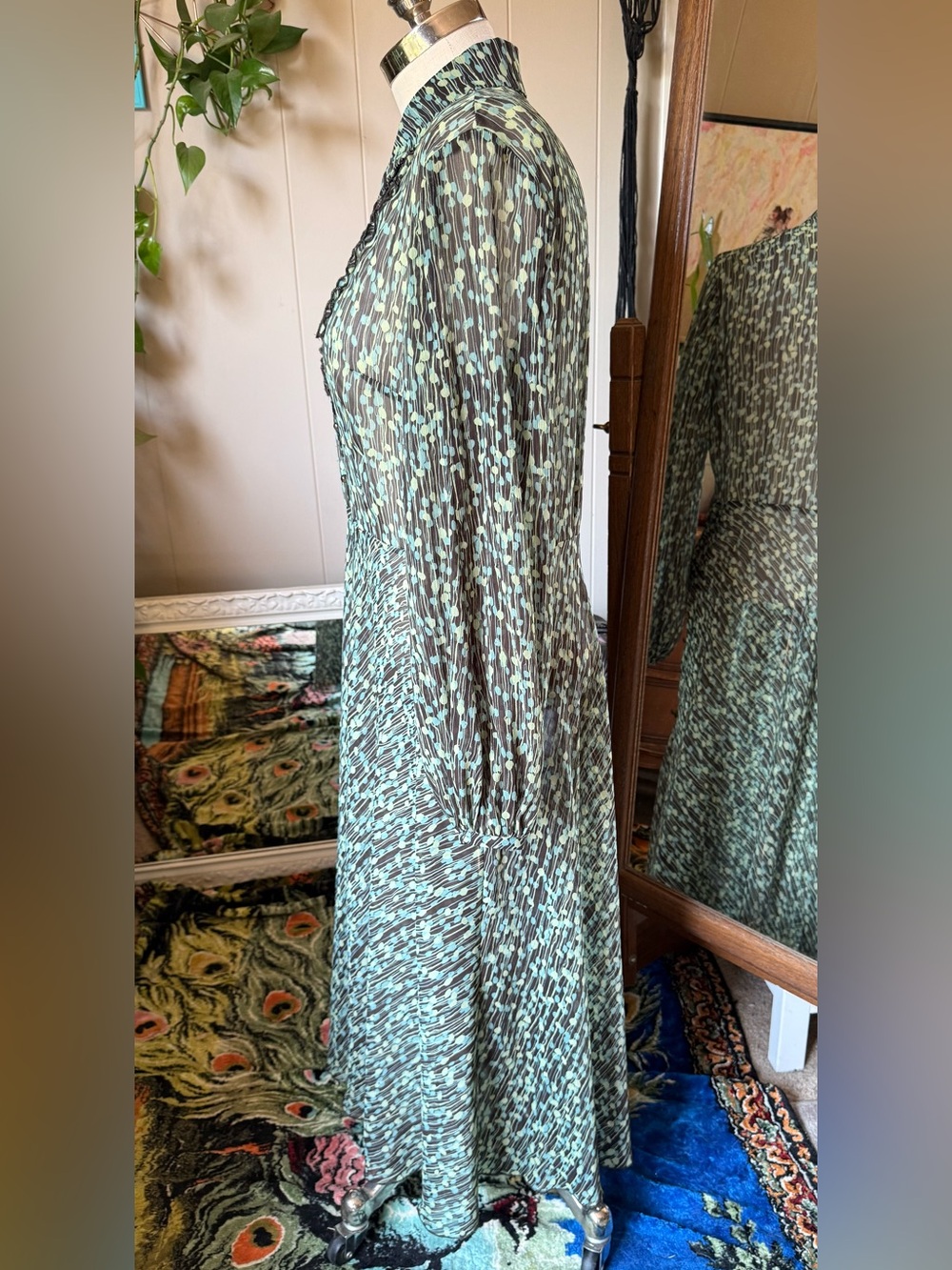 Emma James Mint and Black Long-Sleeve Geometric Patterned Midi Dress, size 14 - Picture 5 of 11